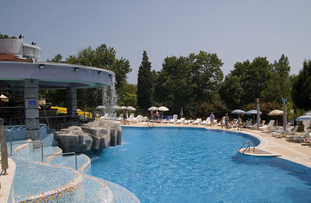 Hotel Magnolia Albena Exterior photo